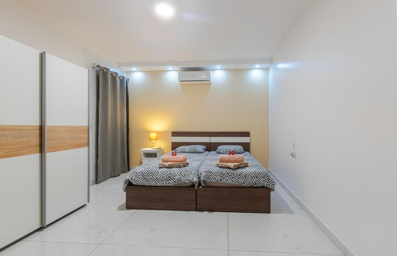 New 3 Bdr 2 Bth Apartment Terrace In Bugibba St. Paul's Bay Exteriör bild