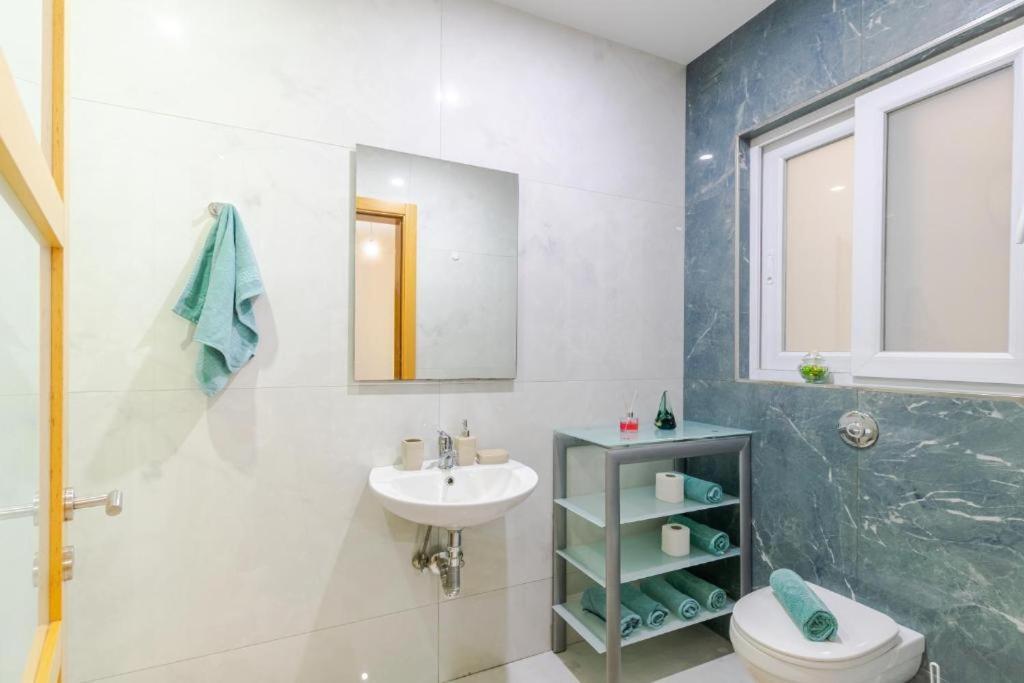 New 3 Bdr 2 Bth Apartment Terrace In Bugibba St. Paul's Bay Exteriör bild
